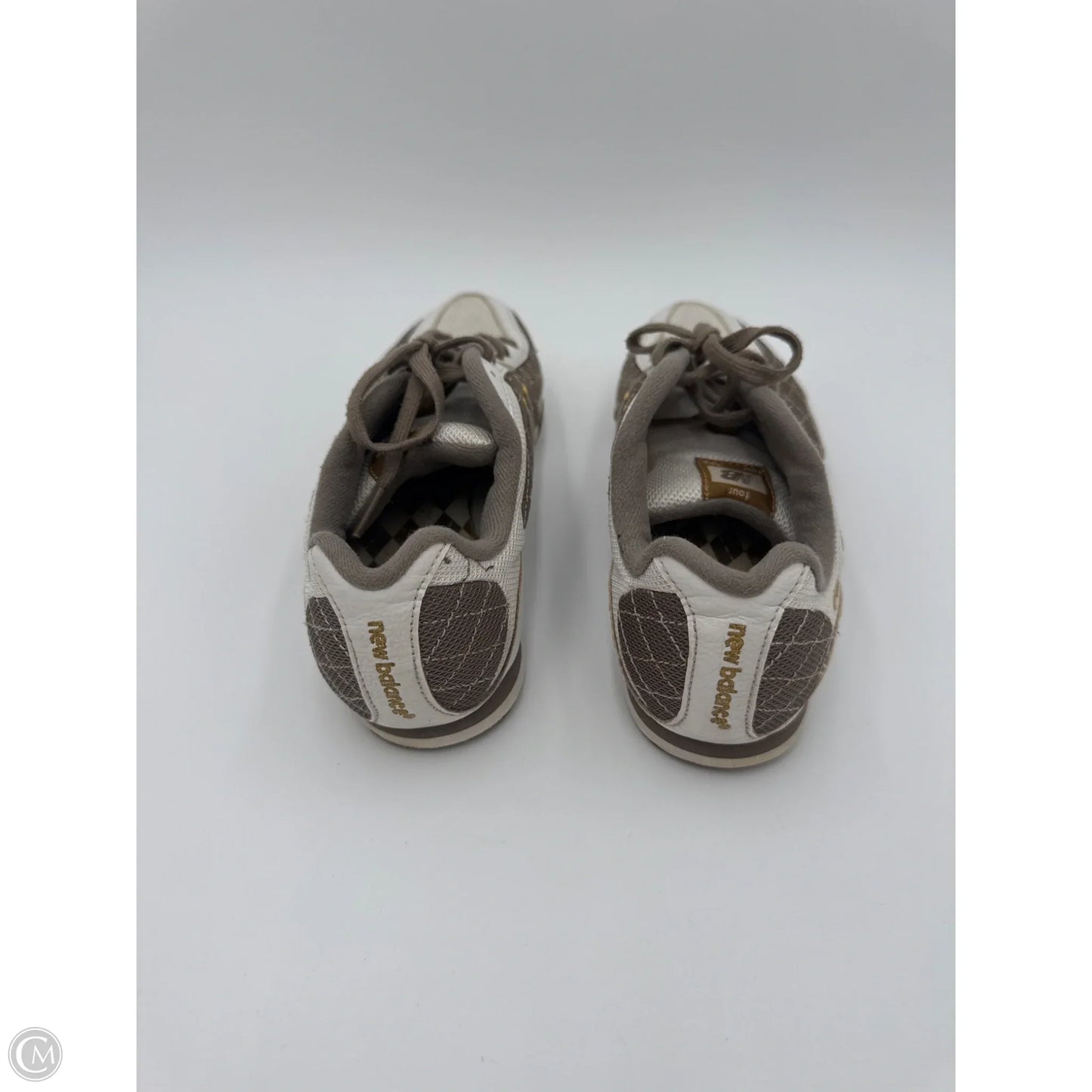 Shoes Sneakers By New Balance In Brown & White, Size: 8