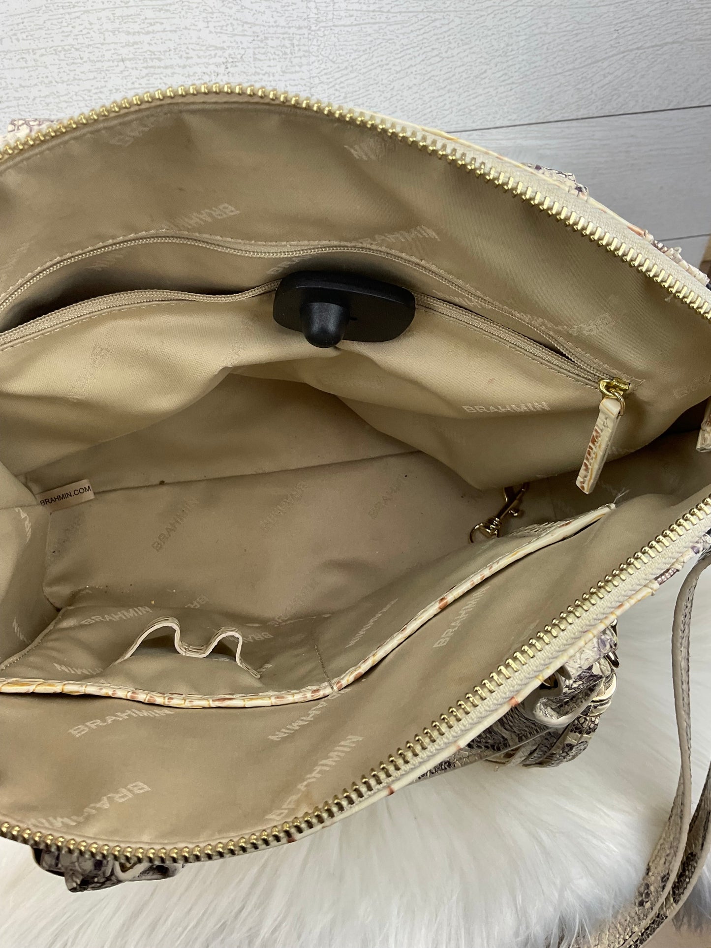 Handbag Designer By Brahmin, Size: Medium