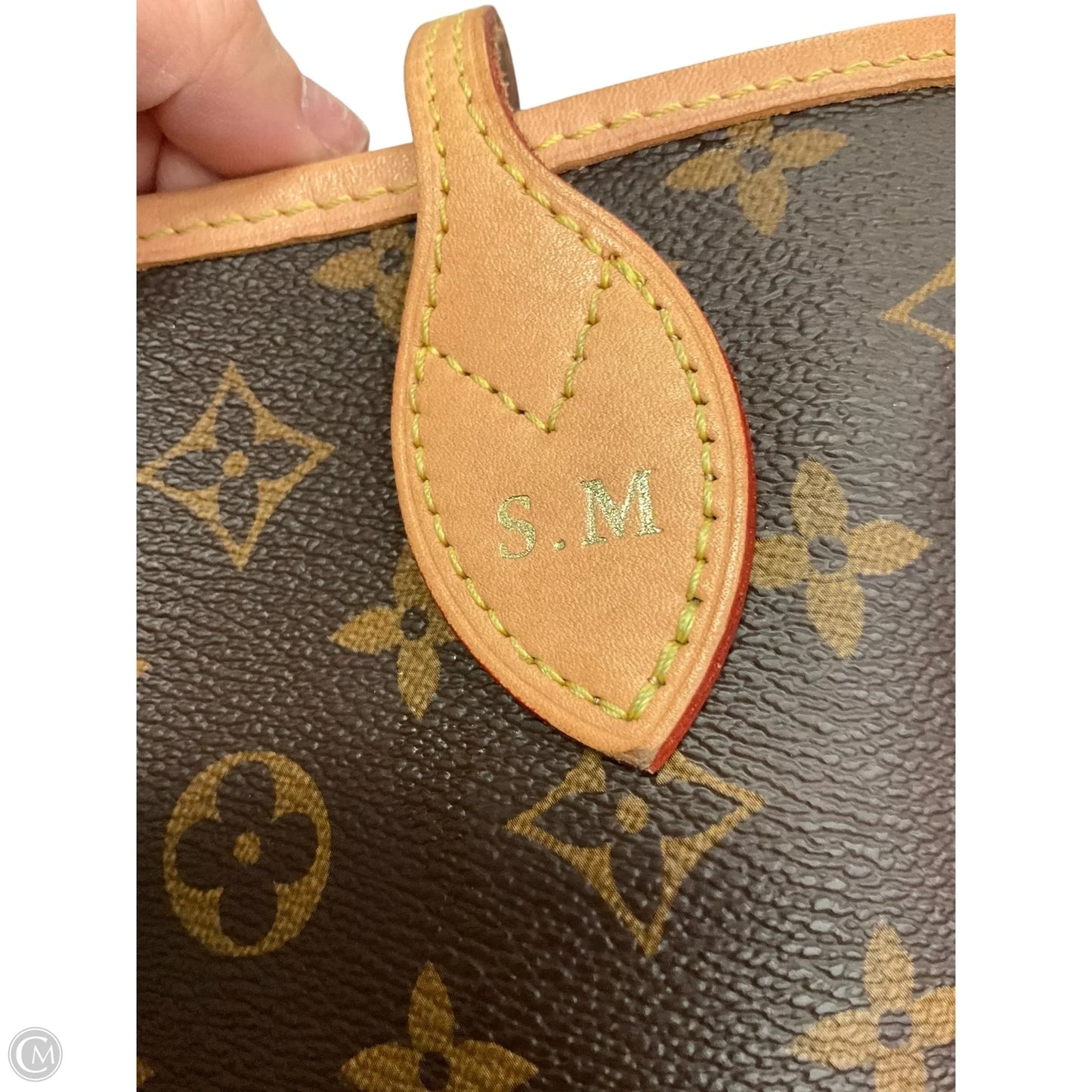 Handbag Luxury Designer By Louis Vuitton, Size: Medium