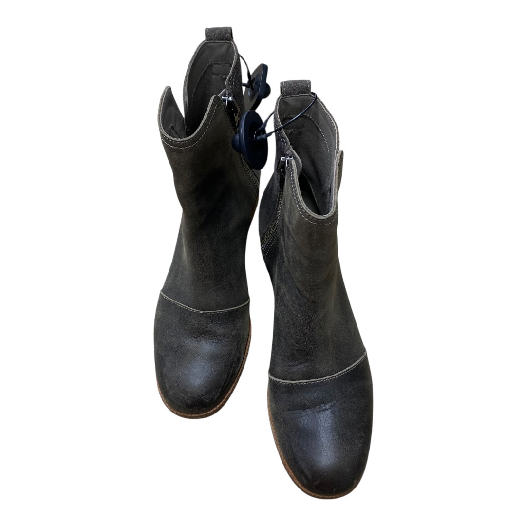 Boots Designer By Sorel In Green, Size:8.5