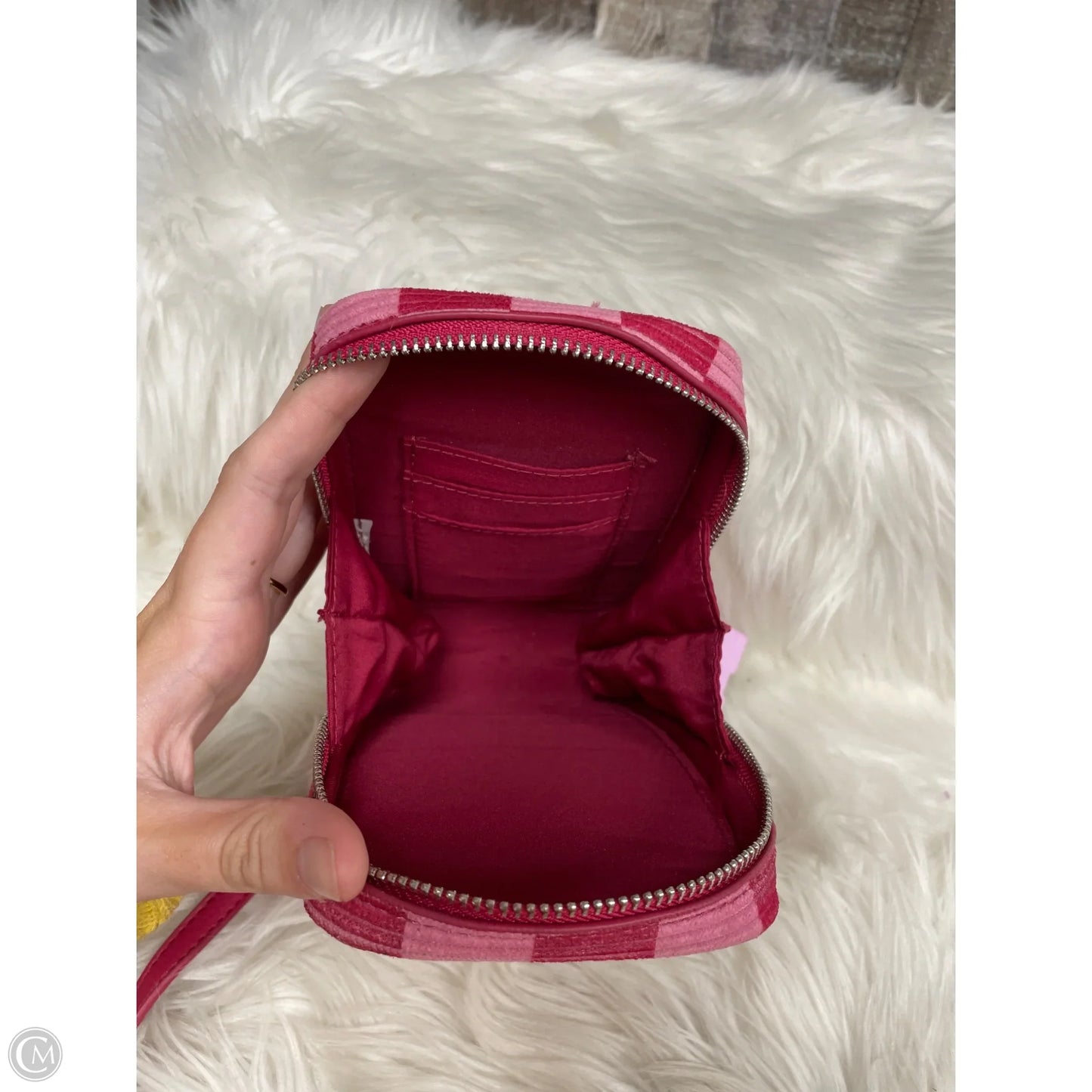 Crossbody By Cmf, Size: Small