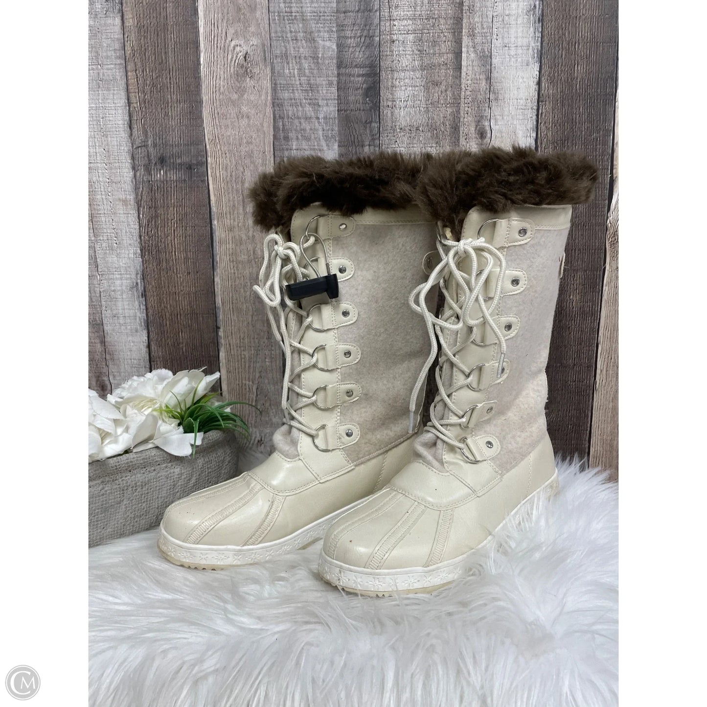Boots Mid-calf Flats By Shoedazzle In Cream, Size: 8