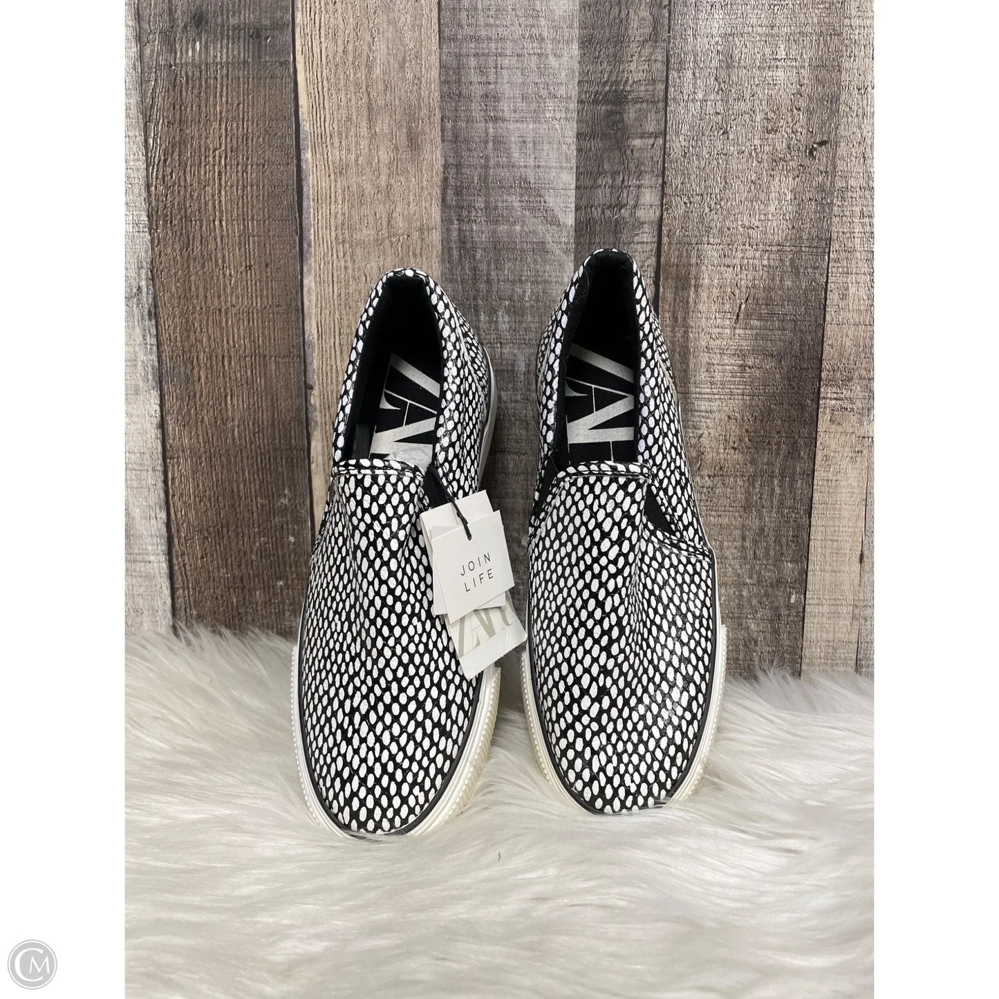 Shoes Flats By Zara In Black & White, Size: 6