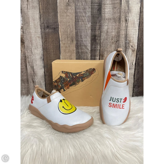 Shoes Flats By Cmc In Multi-colored, Size: 9