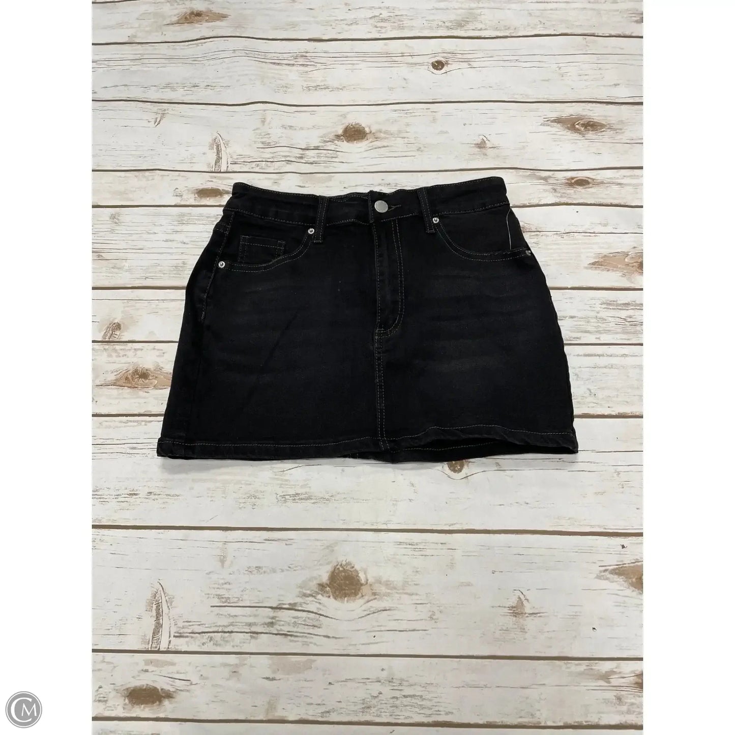 Skirt Mini & Short By Shein In Black, Size: M