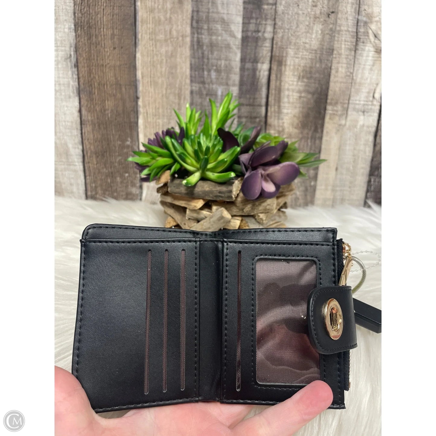 Wallet By Cmf, Size: Small