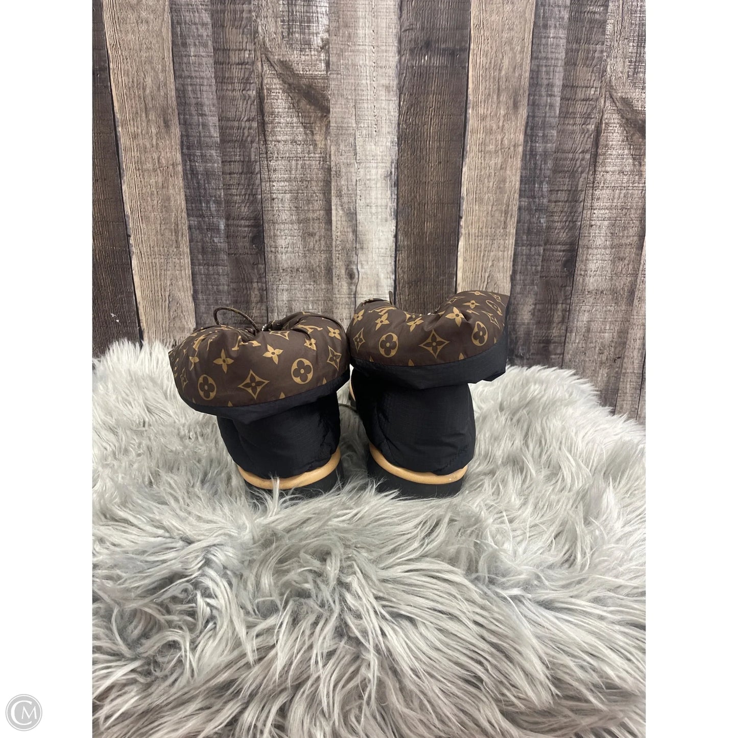 Boots Luxury Designer By Louis Vuitton In Black, Size: 10