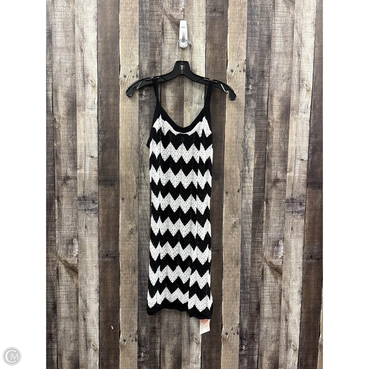 Dress Casual Short By Kirundo In Black & White, Size: S