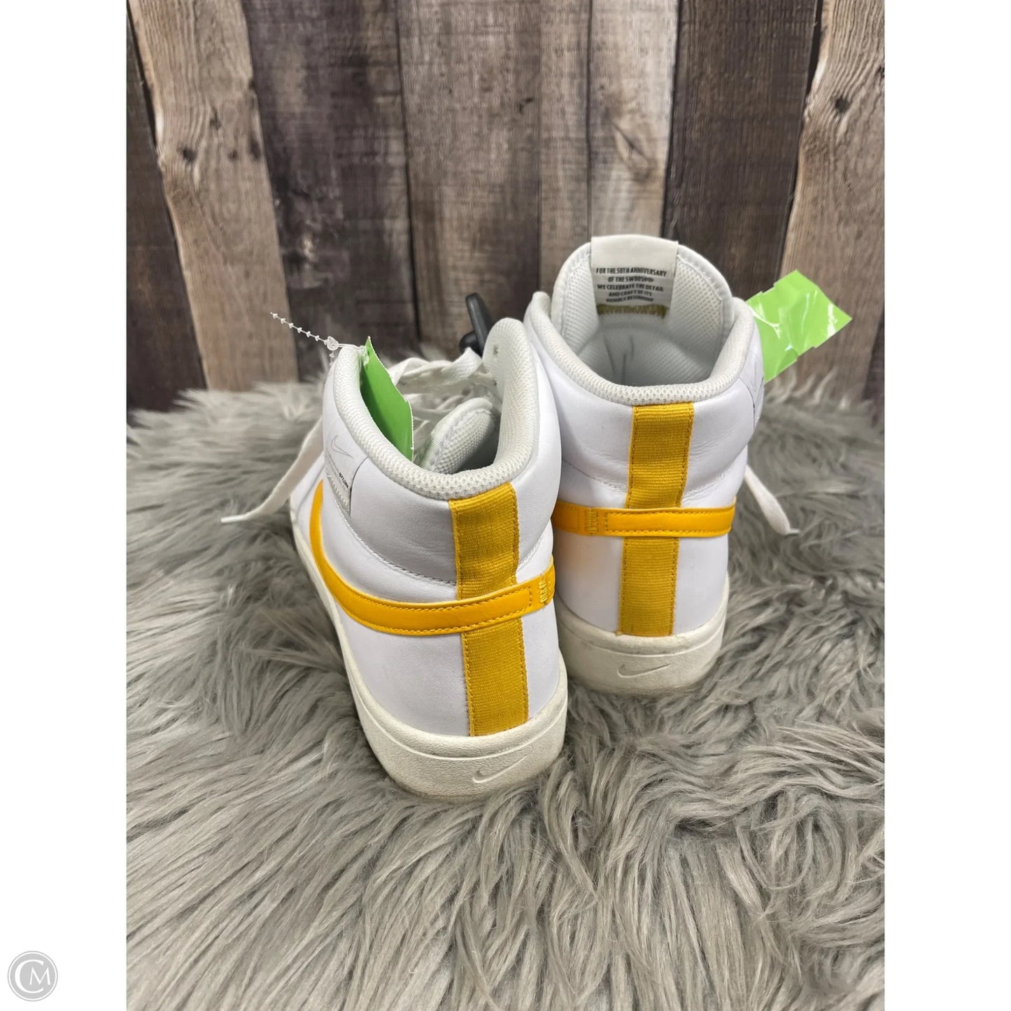 Shoes Athletic By Nike In White, Size: 10