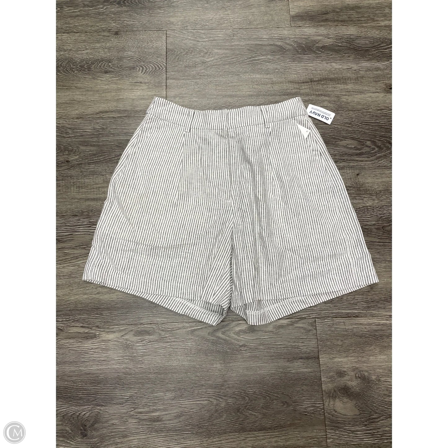 Shorts By Old Navy In Striped Pattern, Size: M