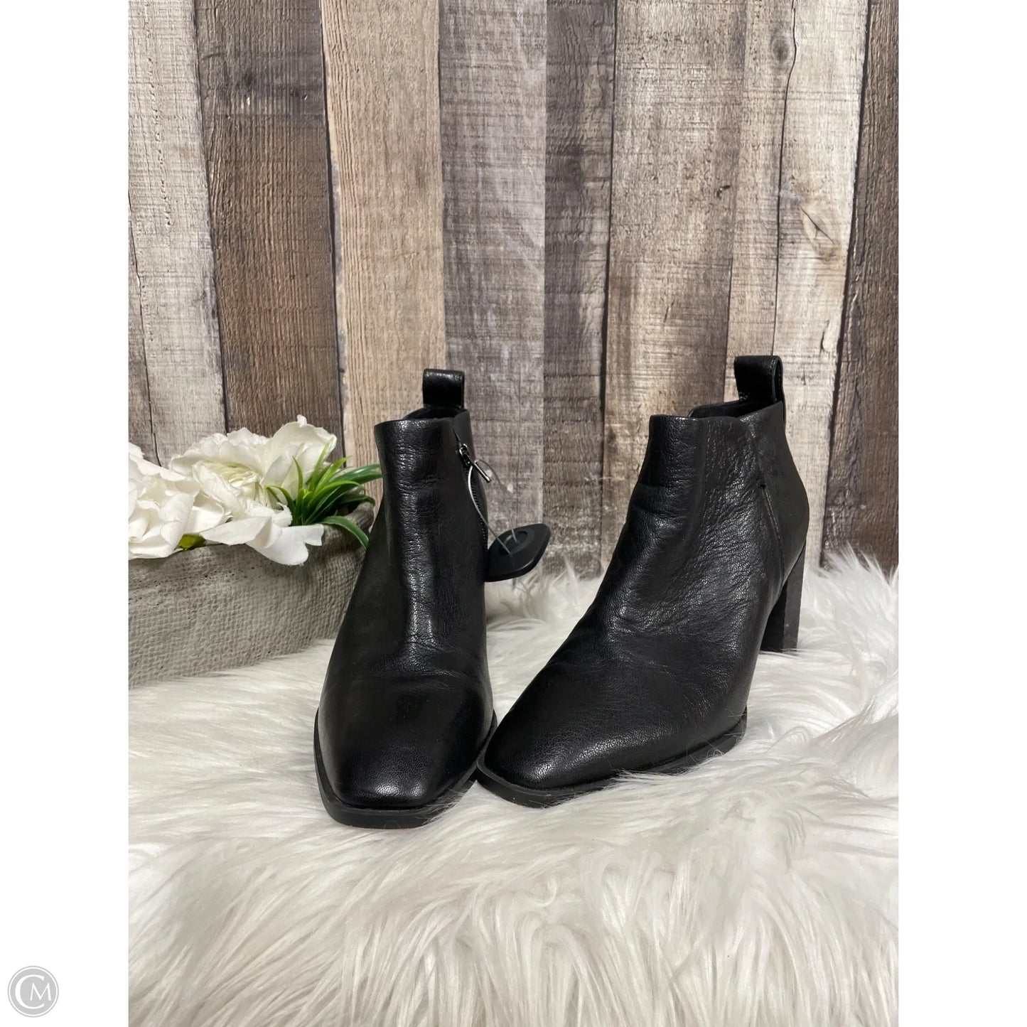 Boots Ankle Heels By Vionic In Black, Size: 8