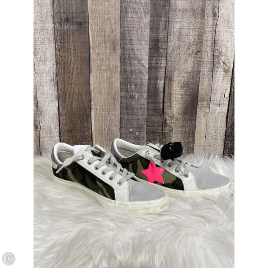Shoes Sneakers By Vintage Havana In Camouflage Print, Size: 7
