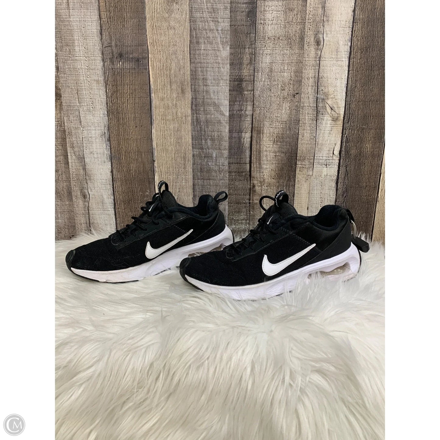 Shoes Athletic By Nike In Black, Size: 9