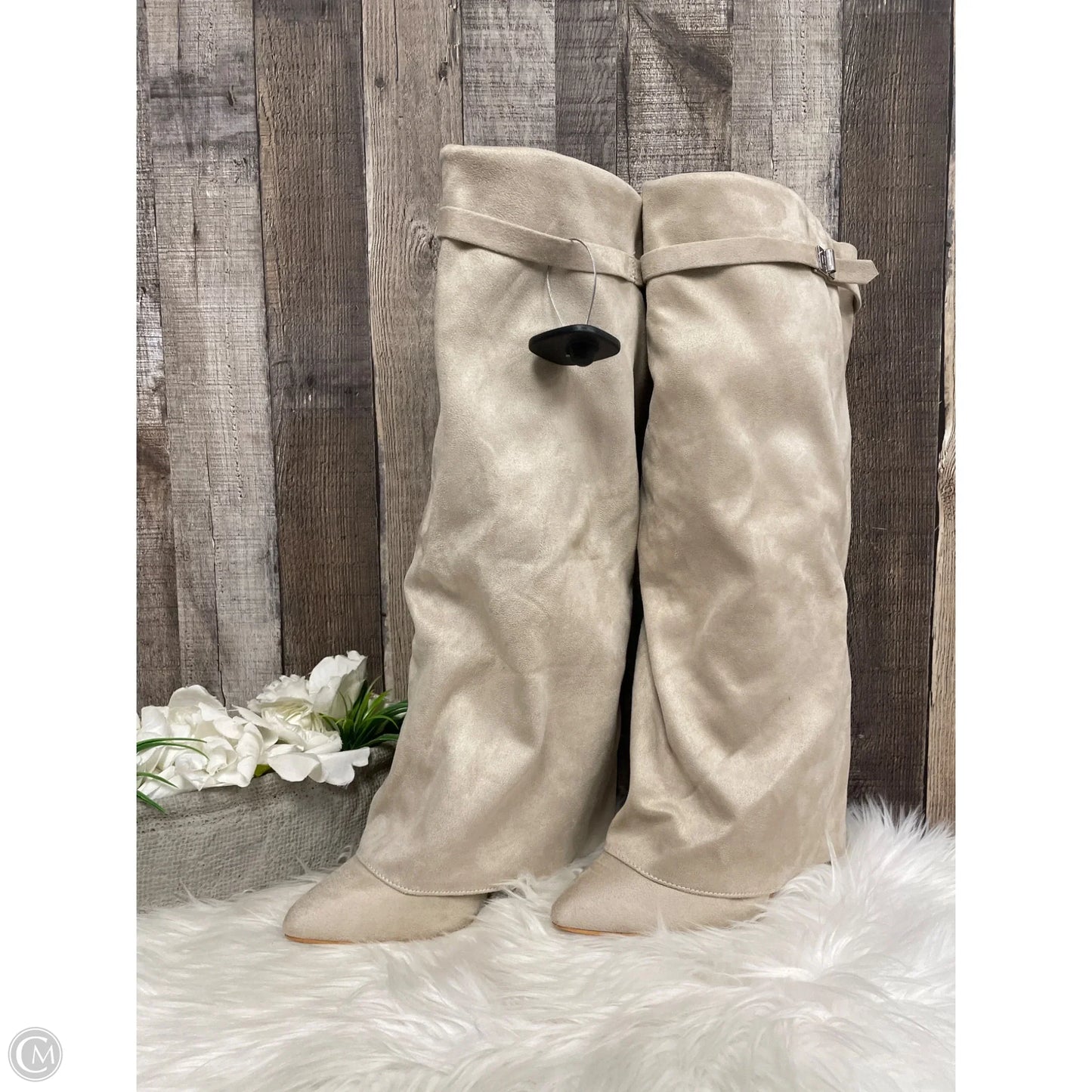 Boots Knee Heels By Pretty Little Thing In Beige, Size: 9
