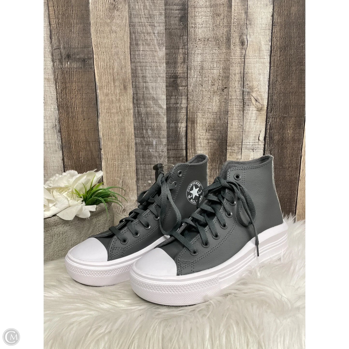 Shoes Sneakers By Converse In Grey, Size: 8