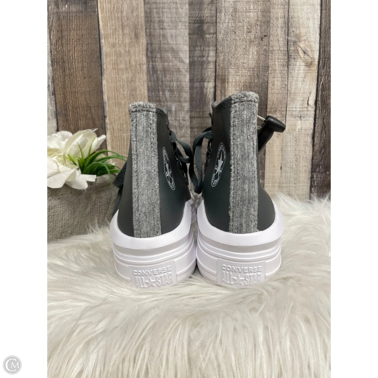 Shoes Sneakers By Converse In Grey, Size: 8