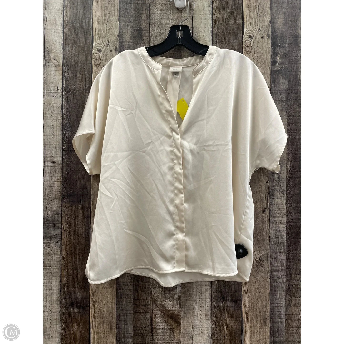 Top Short Sleeve By A New Day In White, Size: M