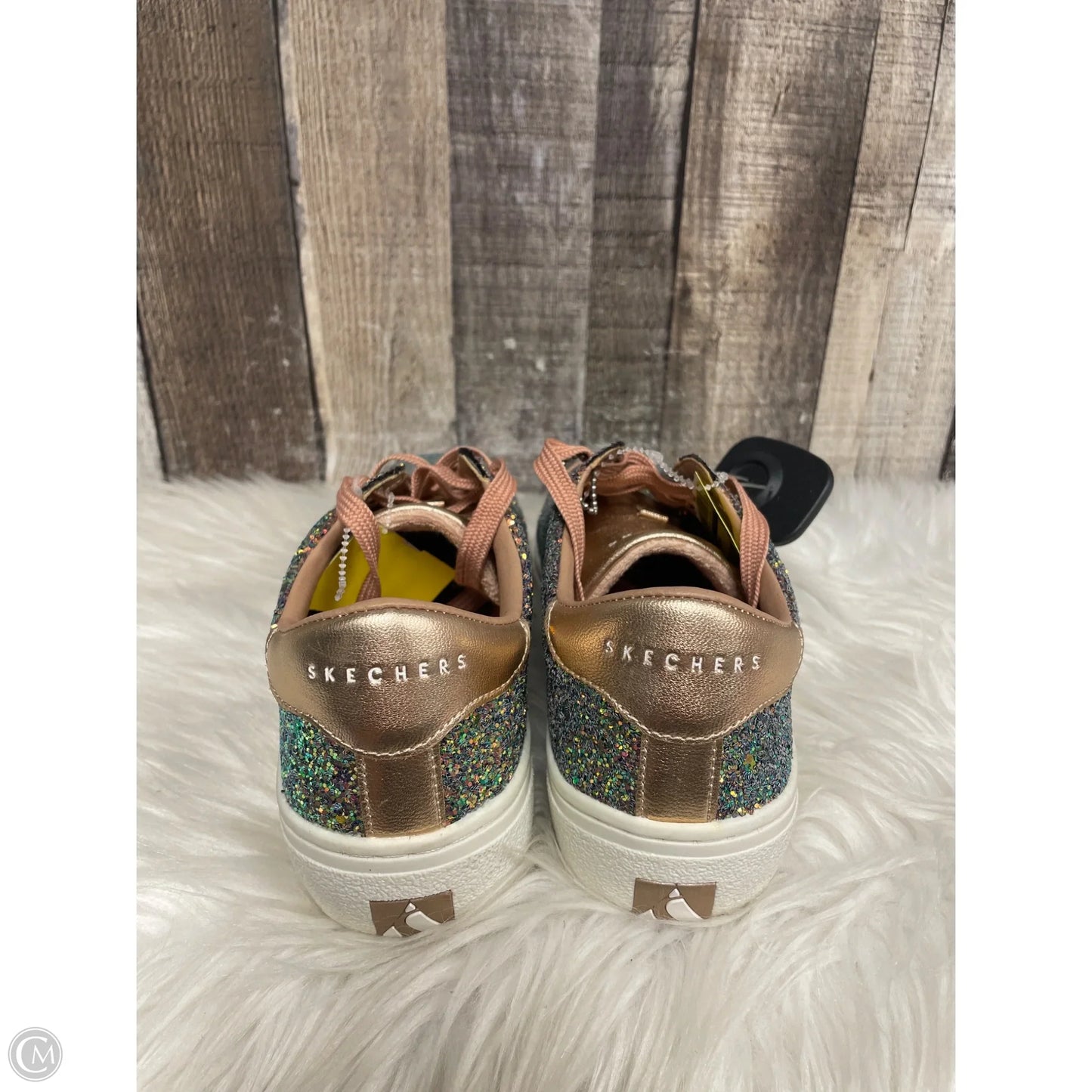 Shoes Sneakers By Skechers In Bronze, Size: 8