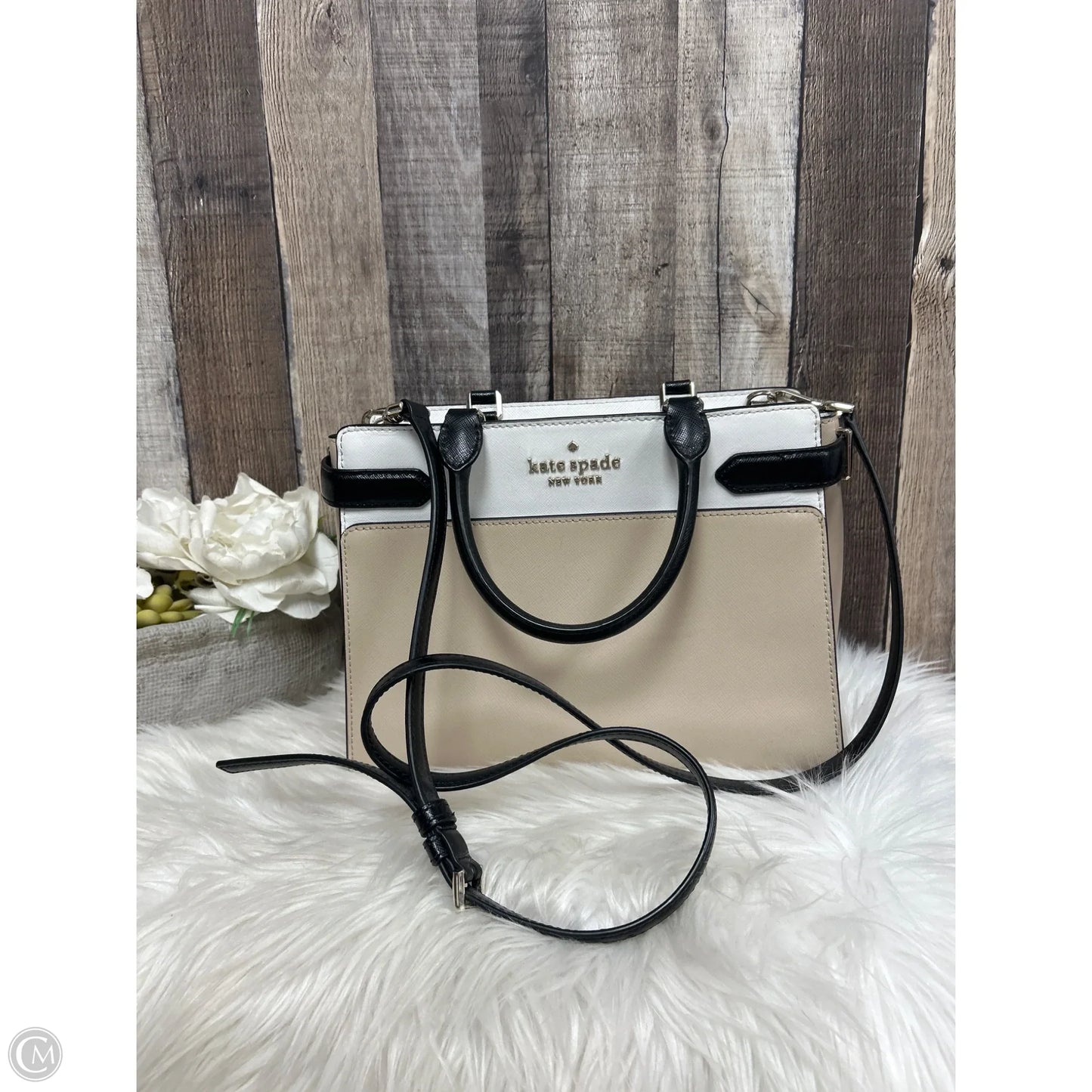 Crossbody Designer By Kate Spade, Size: Medium