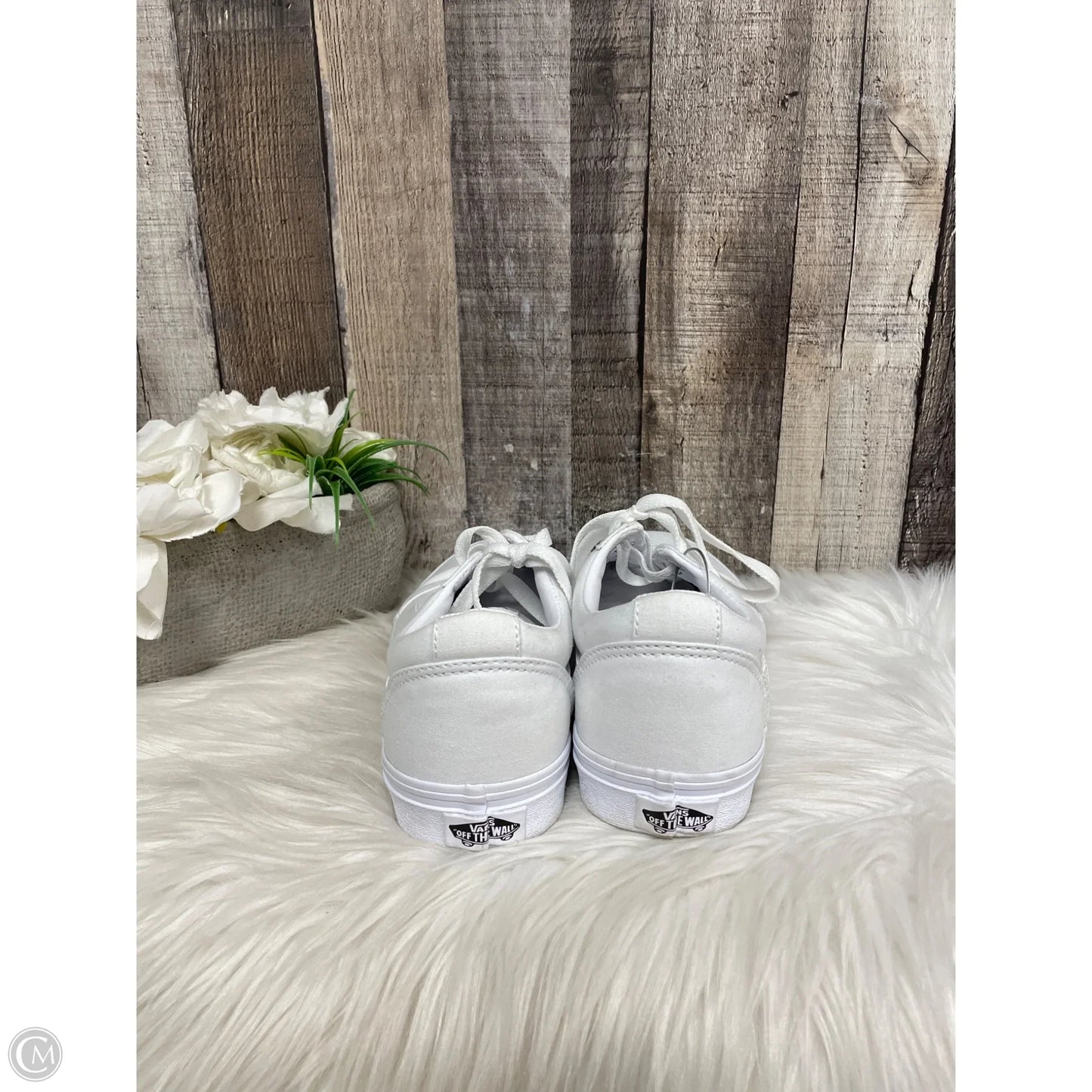 Shoes Sneakers By Vans In White, Size: 8.5