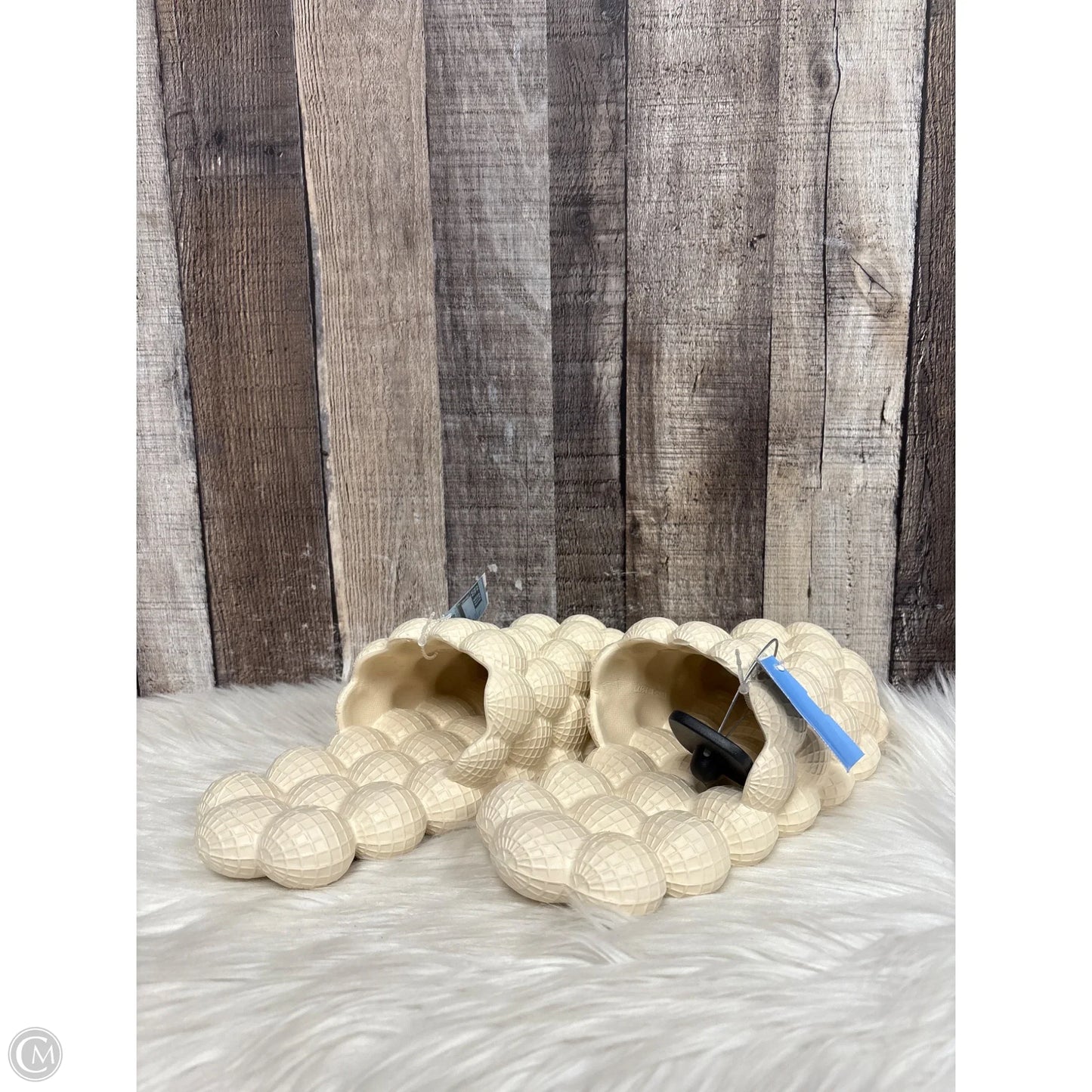 Shoes Flats By Cmf In Cream, Size: 8