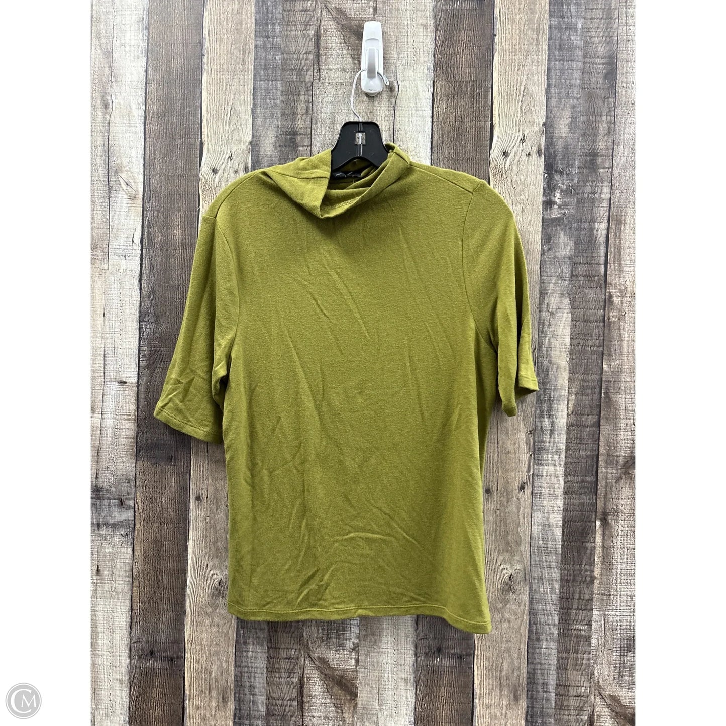 Top Short Sleeve By Banana Republic In Green, Size: L