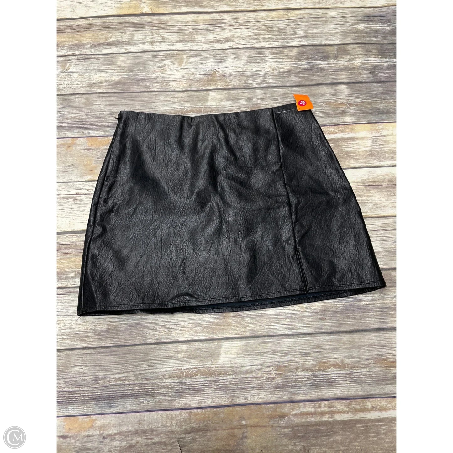Skirt Mini & Short By Old Navy In Black, Size: L