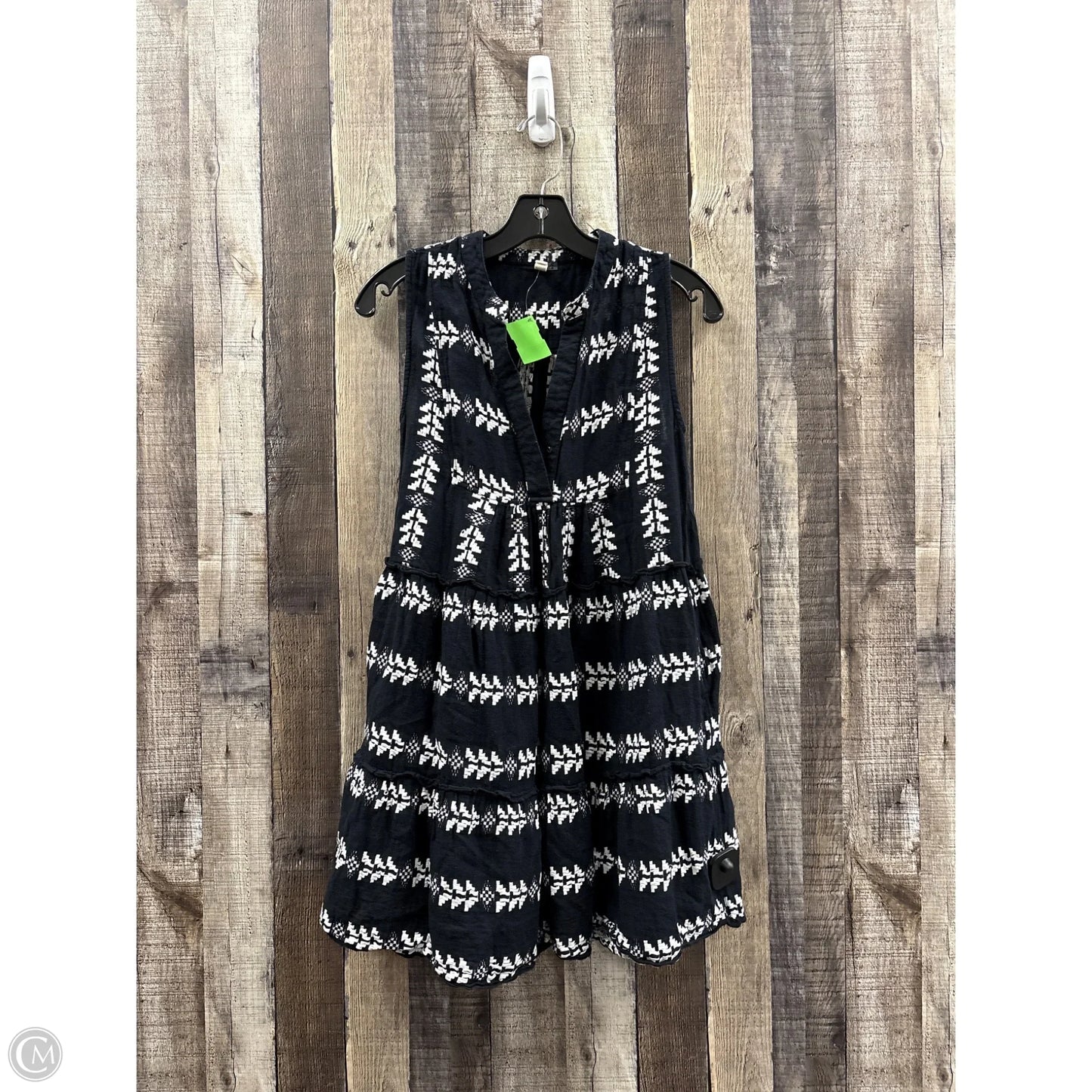 Dress Casual Short By Elan In Black & White, Size: Xs