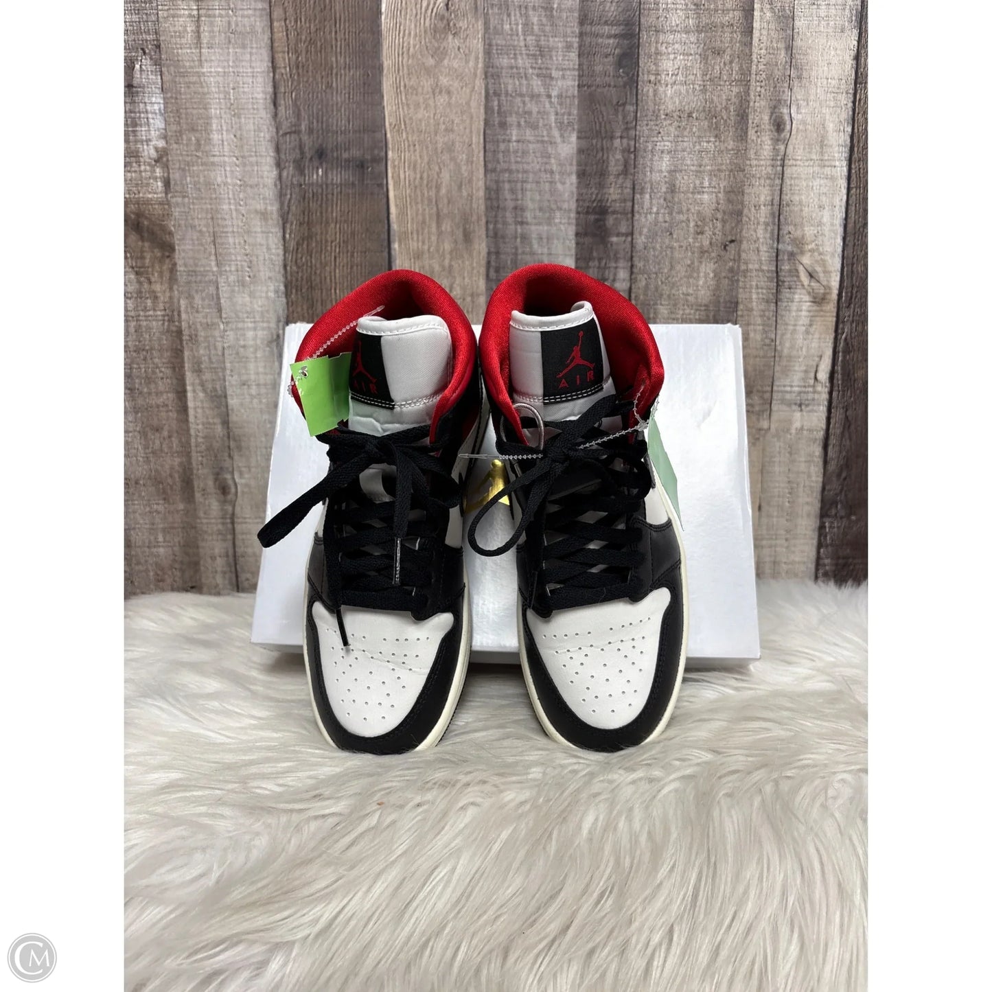 Shoes Luxury Designer By Jordan In Red, Size: 8