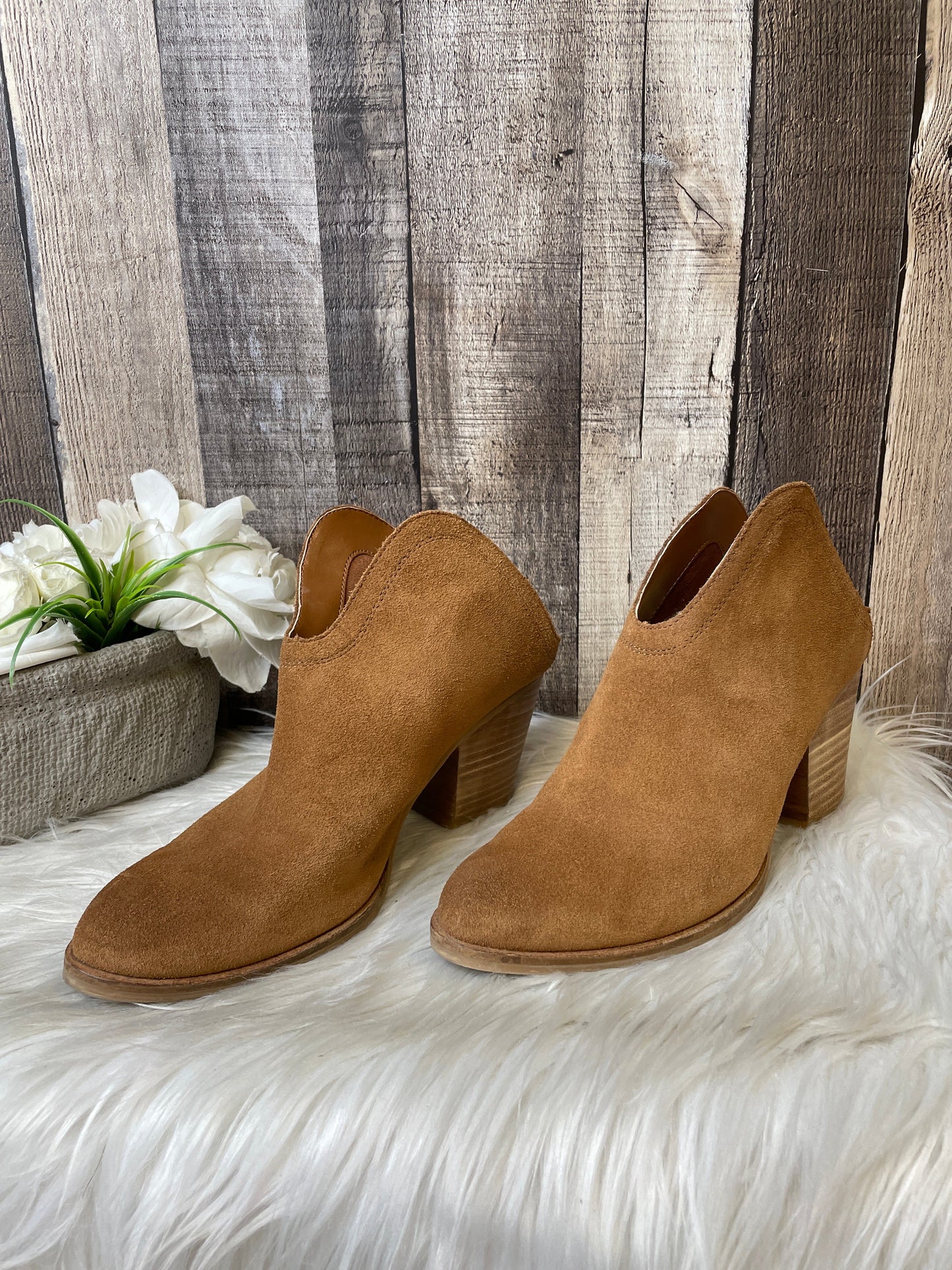 Boots Ankle Heels By Chinese Laundry Size: 8
