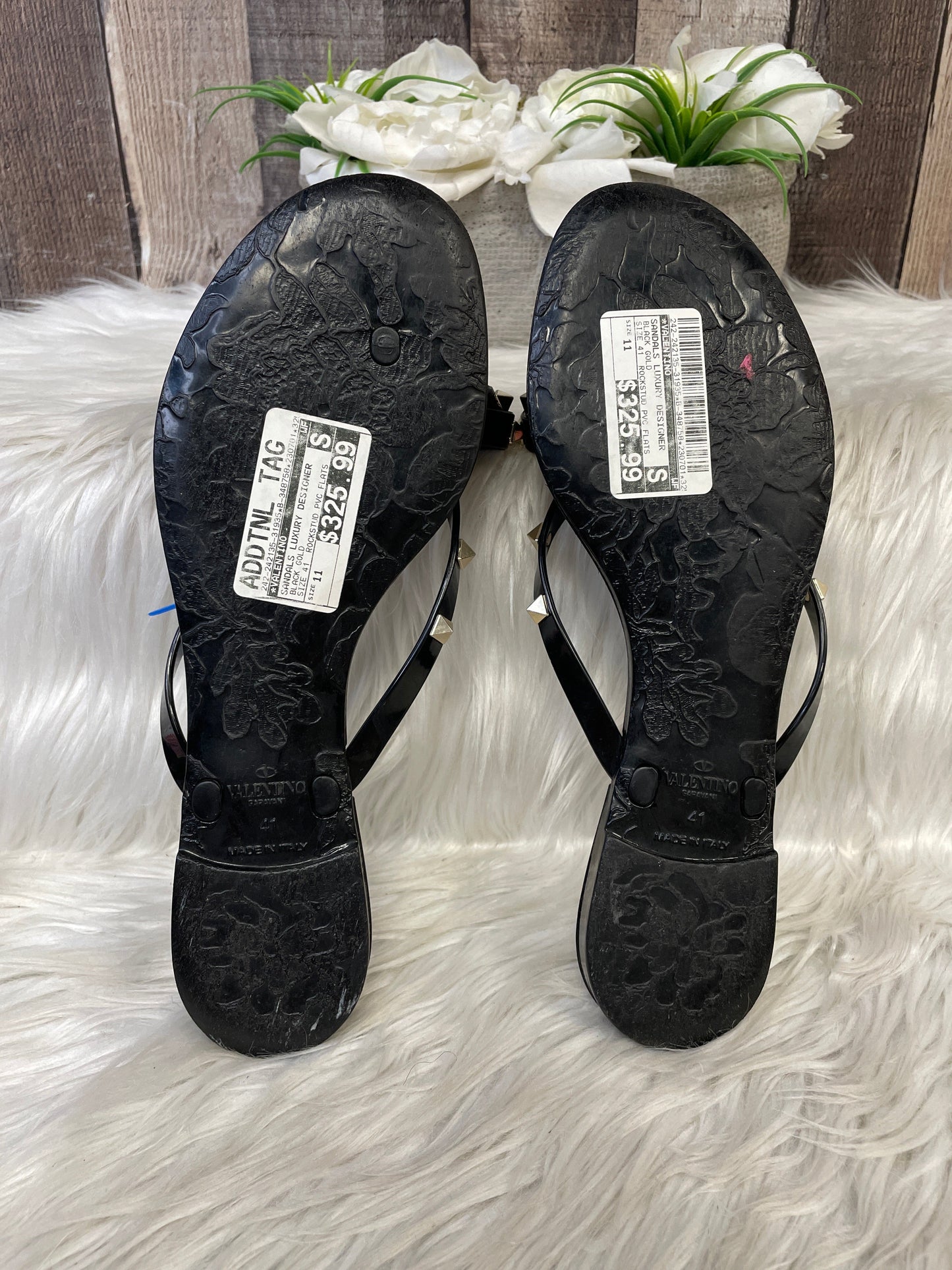 Sandals Luxury Designer By Valentino Size: 11
