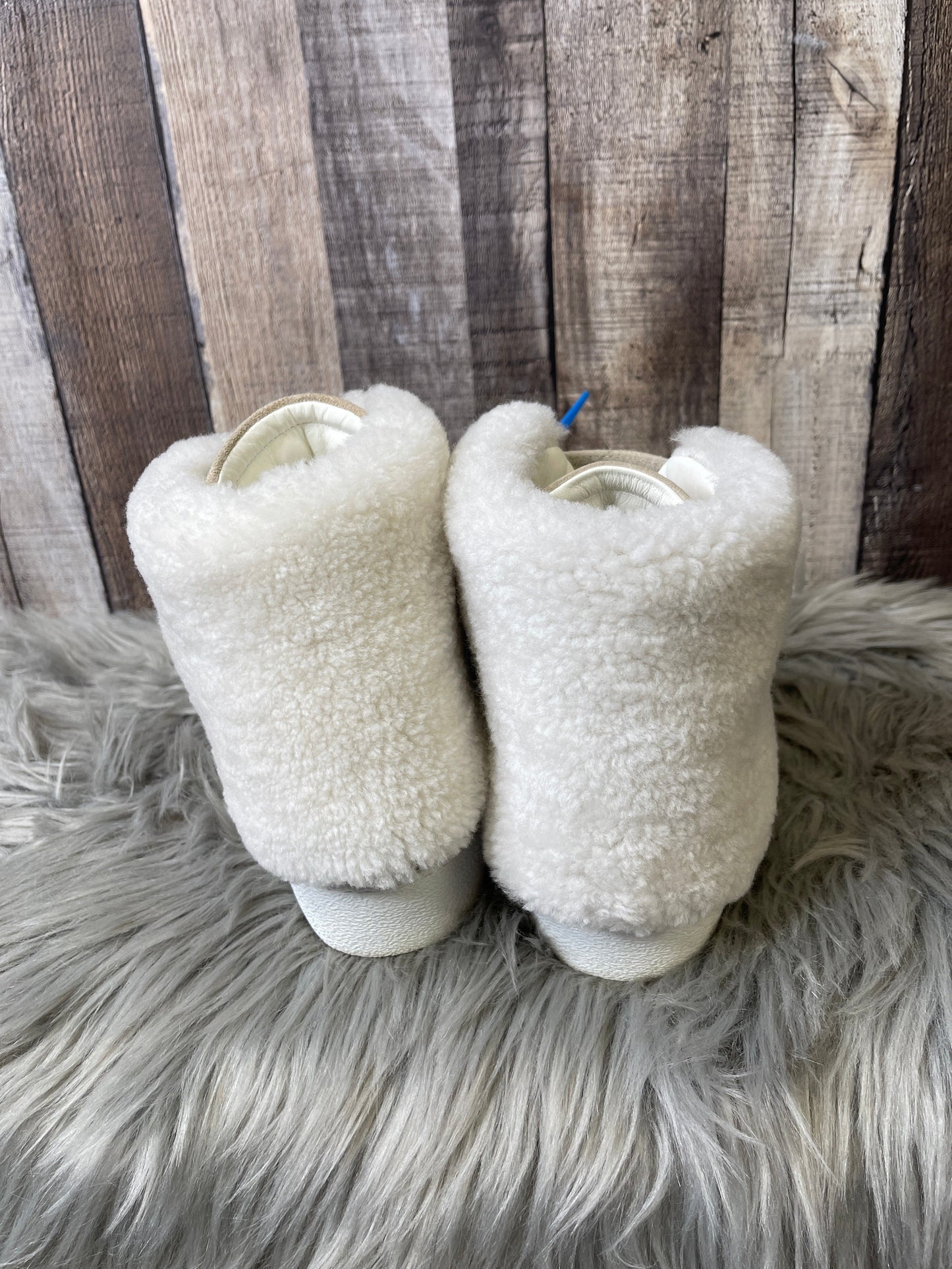 Shoes Luxury Designer By Moncler Size: 9