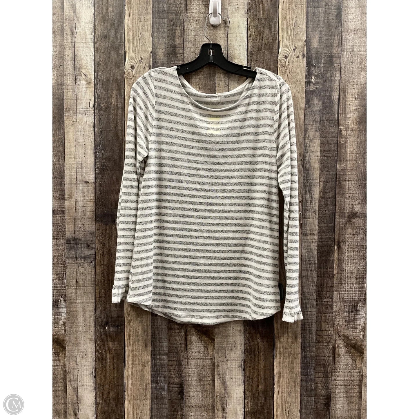 Top Long Sleeve By Maurices In Grey & White, Size: M