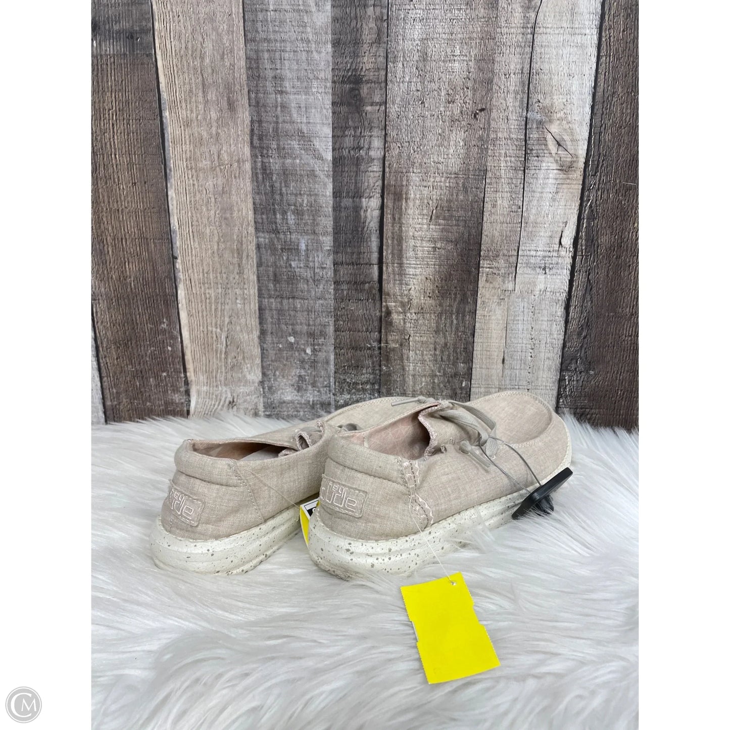 Shoes Flats By Hey Dude In Pink, Size: 7