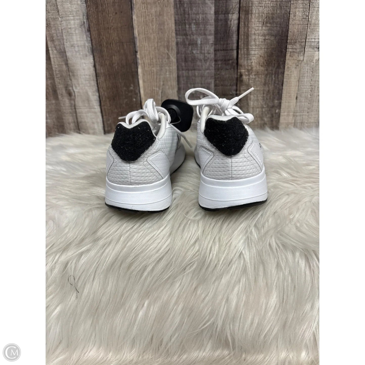 Shoes Athletic By Adidas In White, Size: 5.5