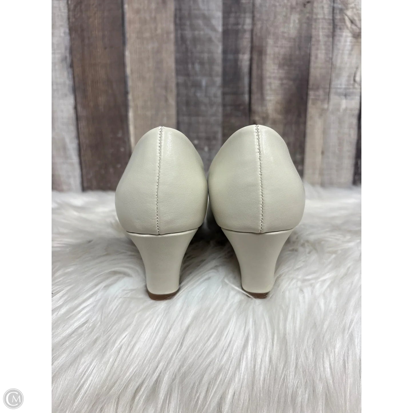 Shoes Heels Block By Easy Street In Cream, Size: 7