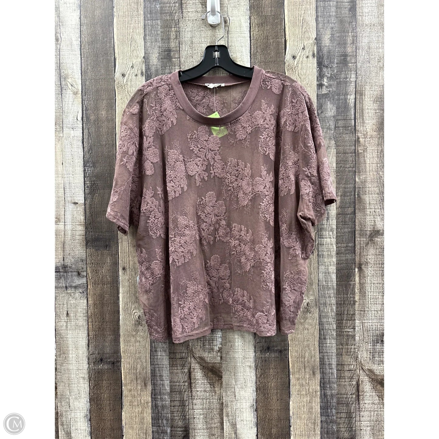 Top Short Sleeve By Maurices In Purple, Size: 1x