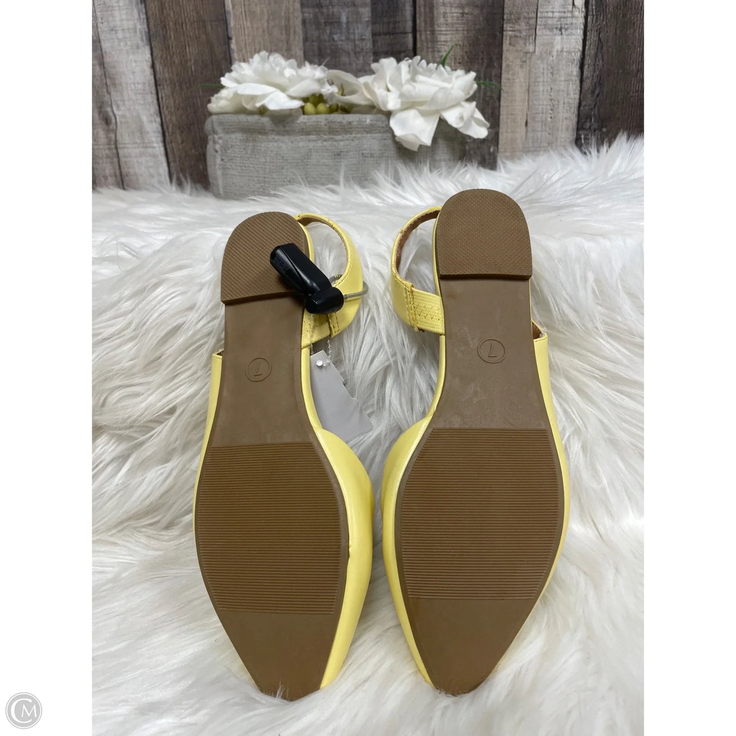Shoes Flats By Falls Creek In Yellow, Size: 7