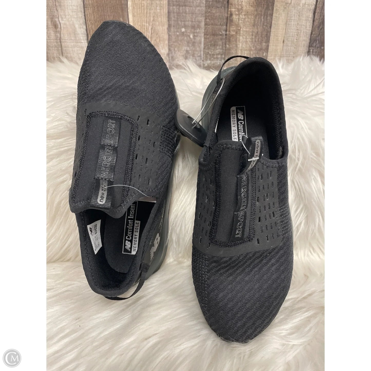 Shoes Athletic By New Balance In Black, Size: 8.5
