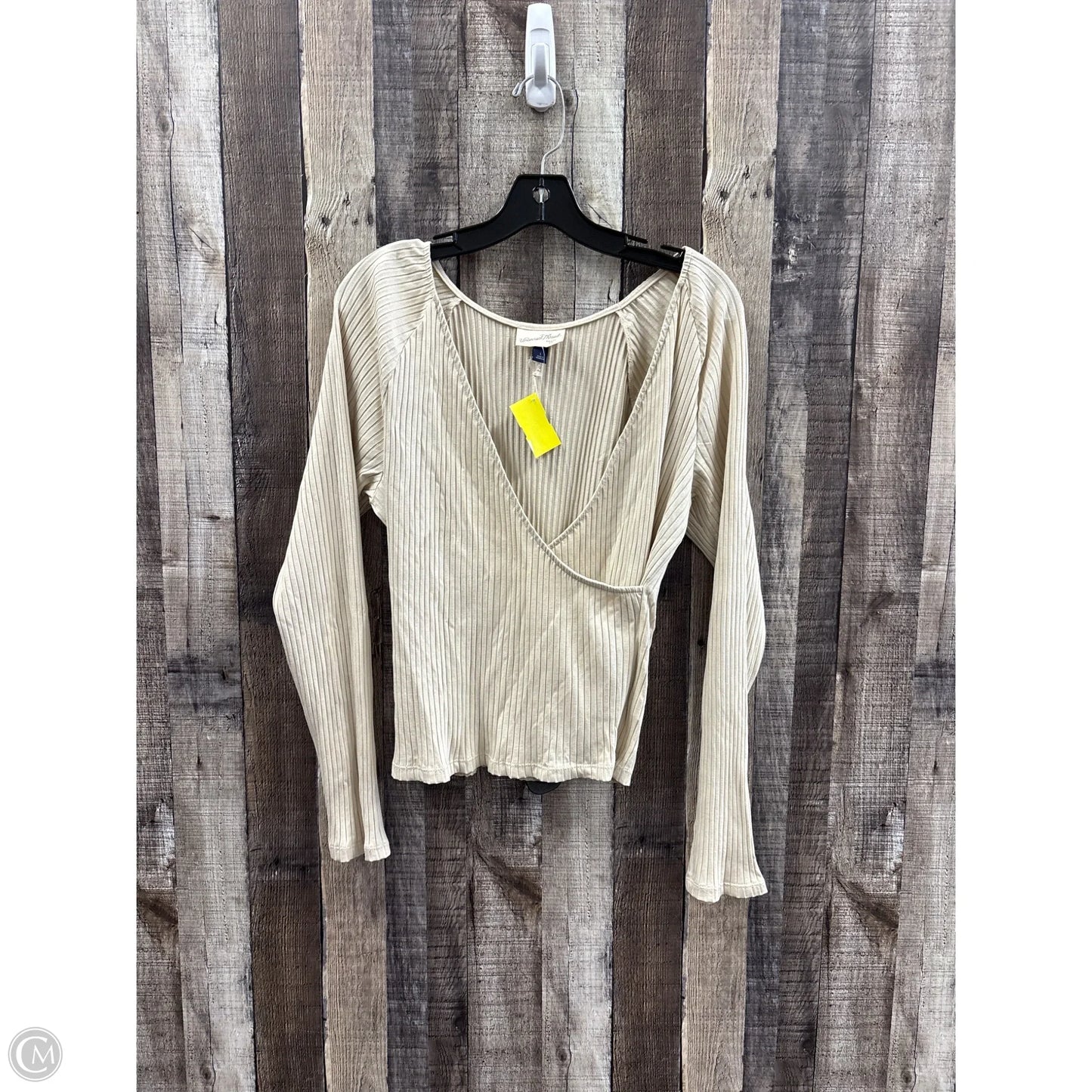 Top Long Sleeve By Universal Thread In Cream, Size: L