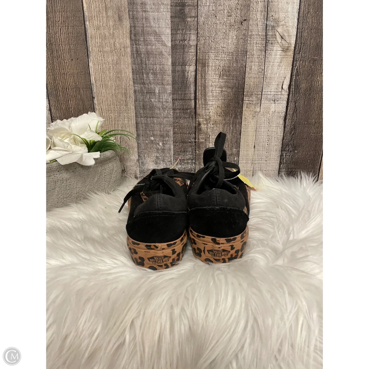 Shoes Sneakers By Vans In Animal Print, Size: 7