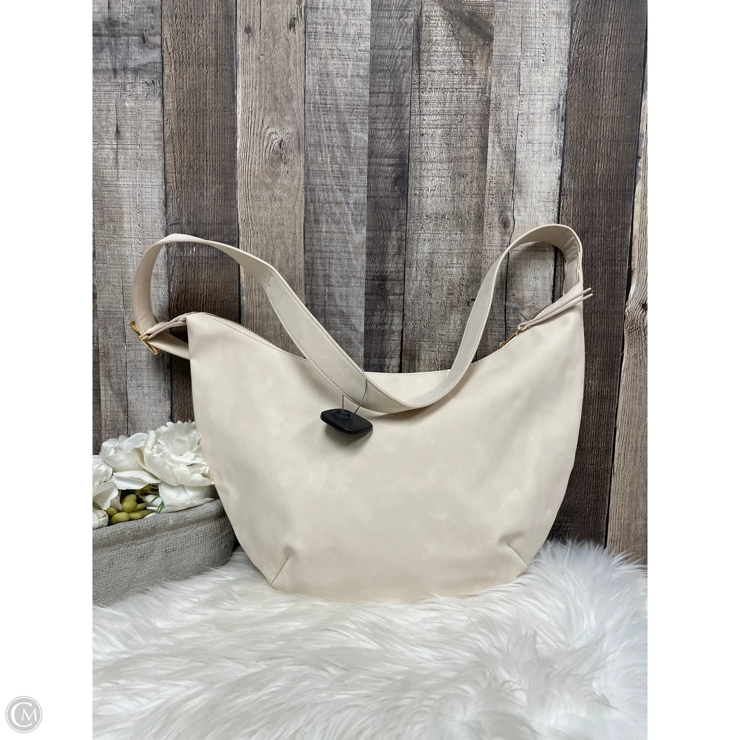 Handbag By Universal Thread, Size: Large