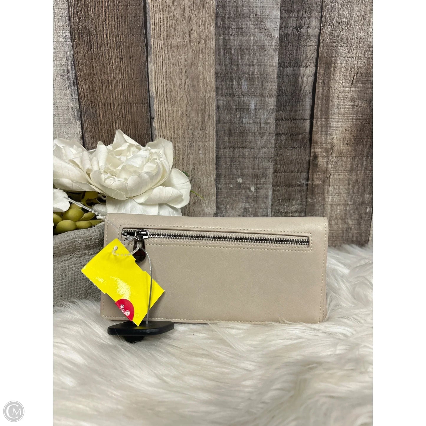 Wallet By Cmf, Size: Small