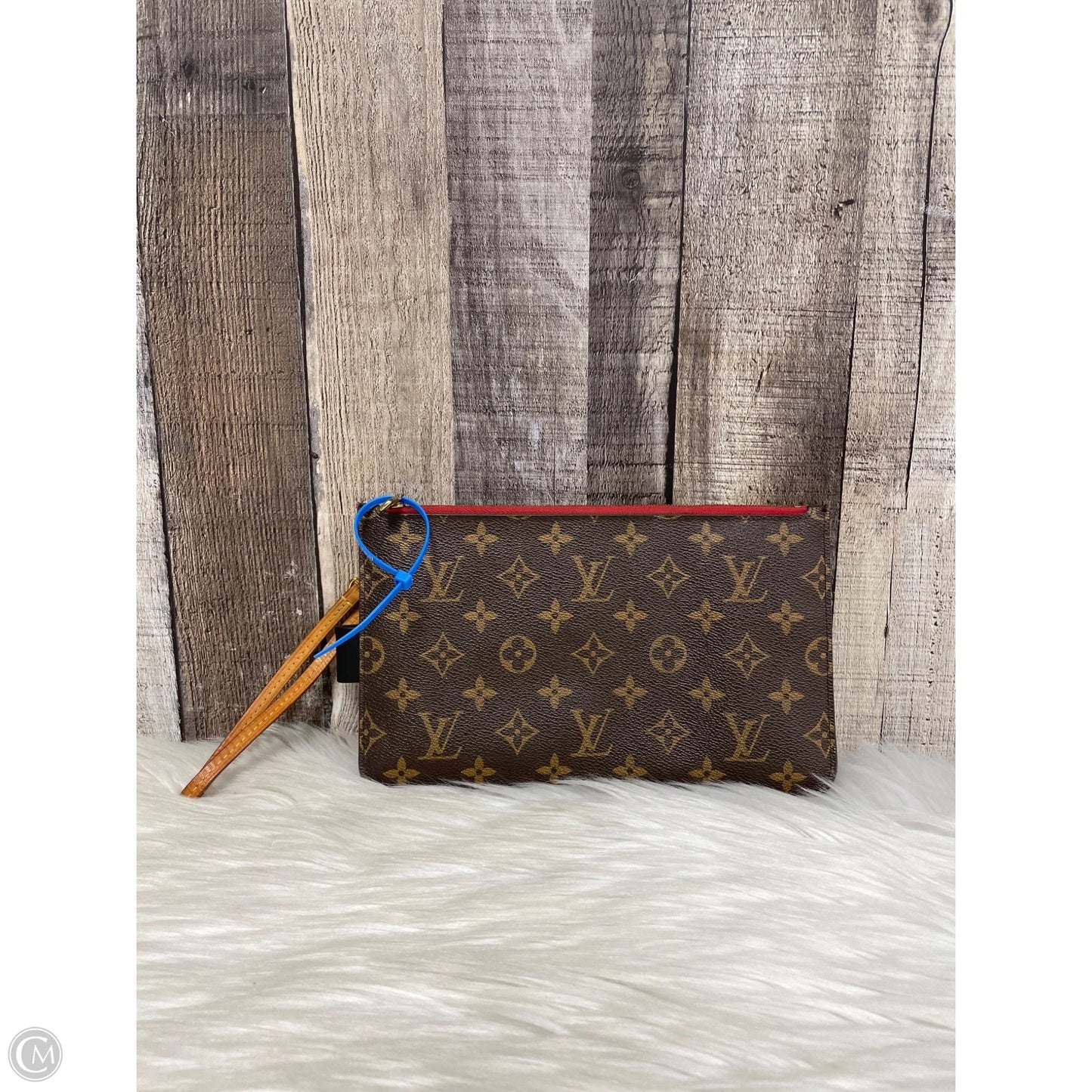 Wristlet Luxury Designer By Louis Vuitton, Size: Medium