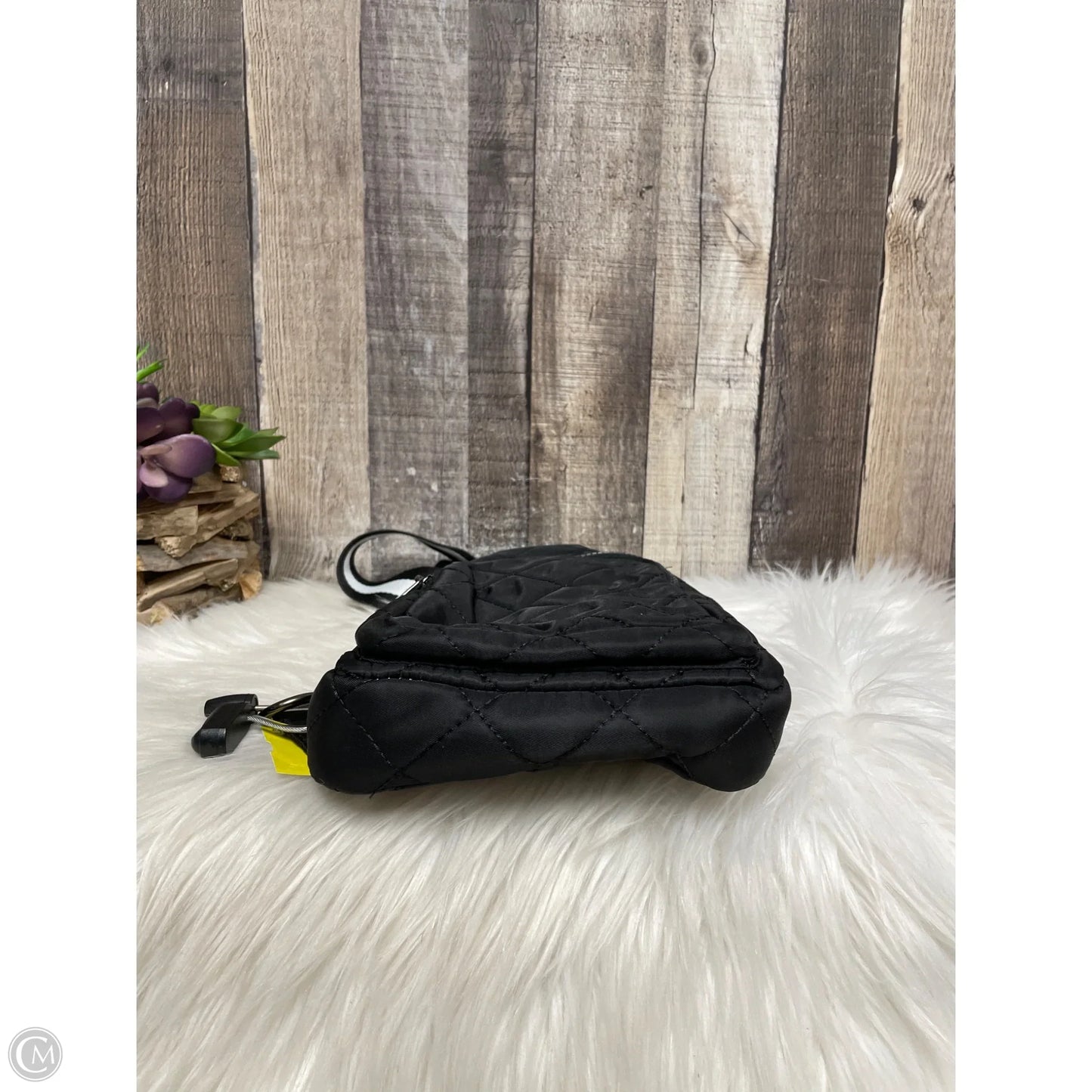 Crossbody By Universal Thread, Size: Medium