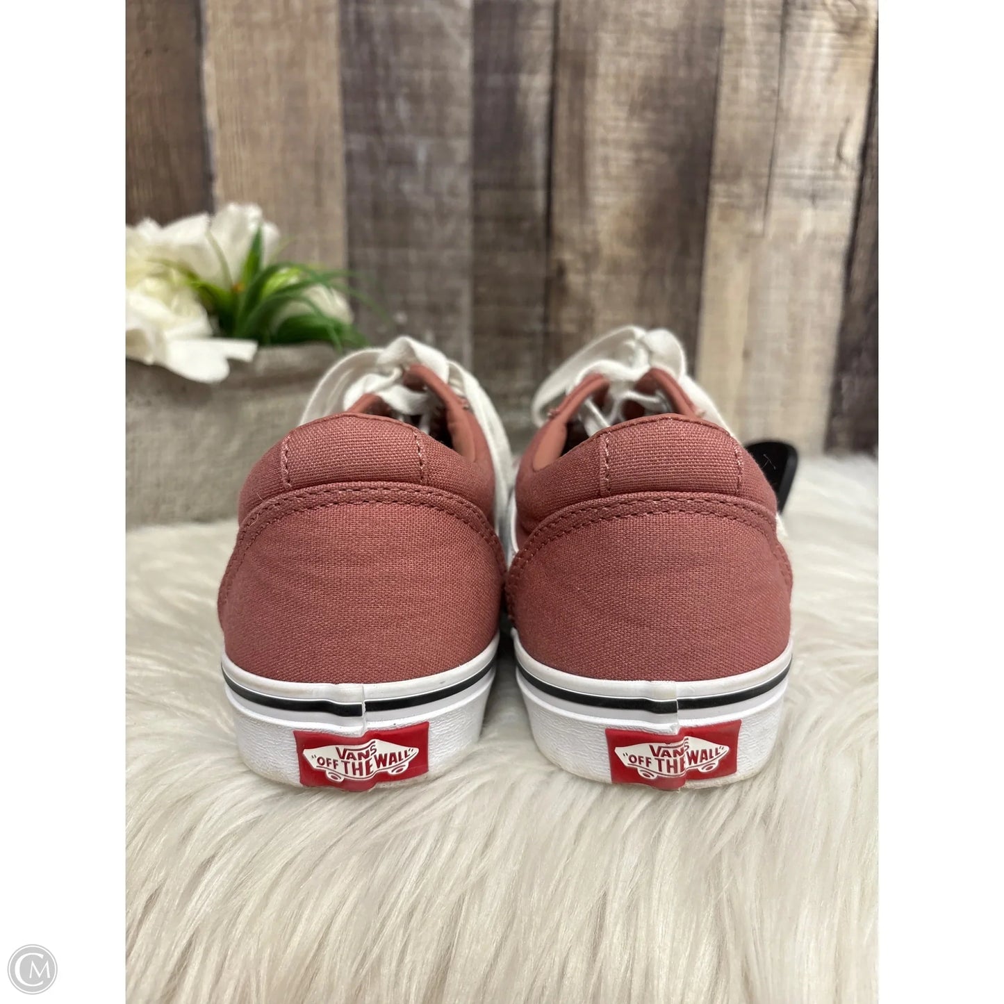 Shoes Sneakers By Vans In Pink, Size: 6