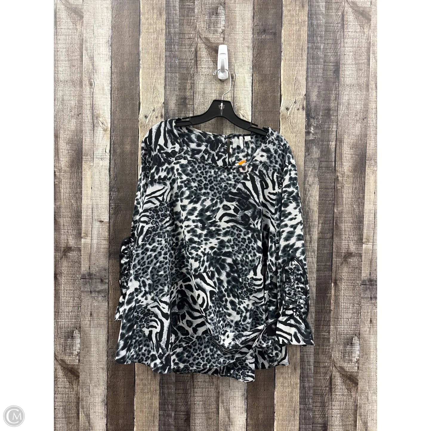 Top 3/4 Sleeve By Cato In Animal Print, Size: 1x