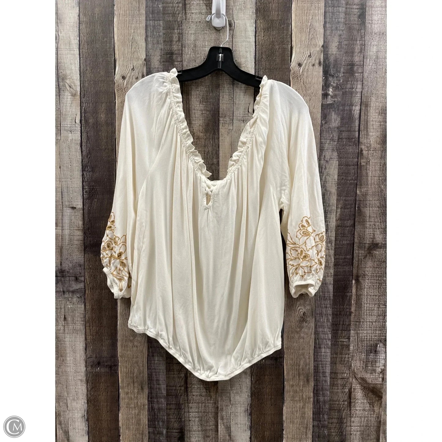 Top 3/4 Sleeve By Maurices In Beige, Size: 2x