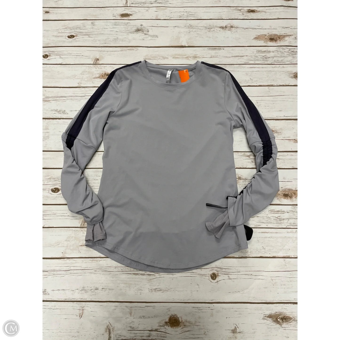 Athletic Top Long Sleeve Crewneck By Fabletics In Grey, Size: M