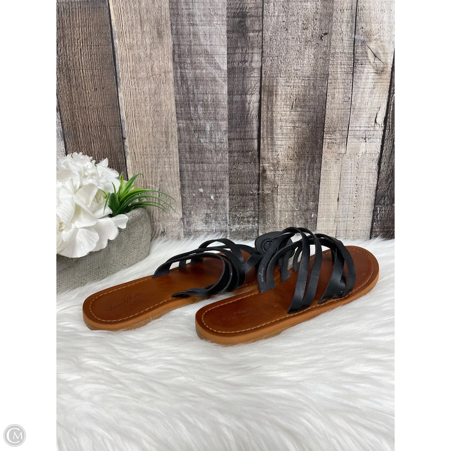 Sandals Flats By Universal Thread In Black, Size: 8